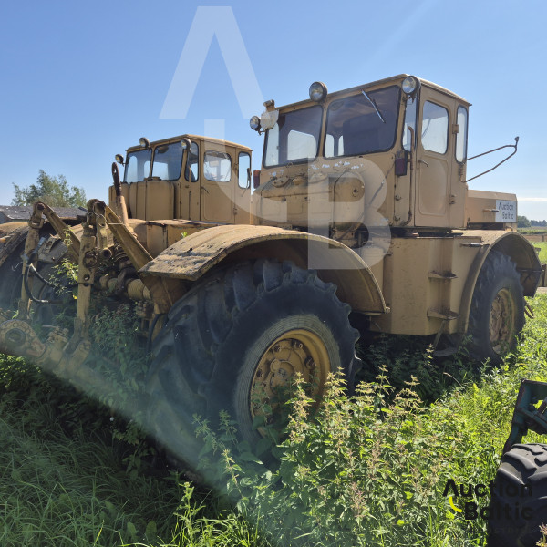 Kirovets K 701