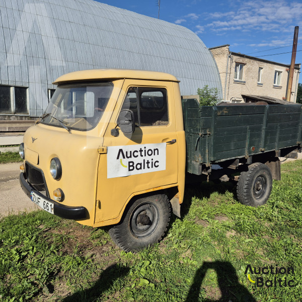 UAZ 3303