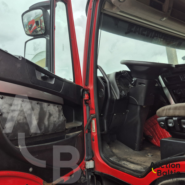 Iveco AS440T/P
