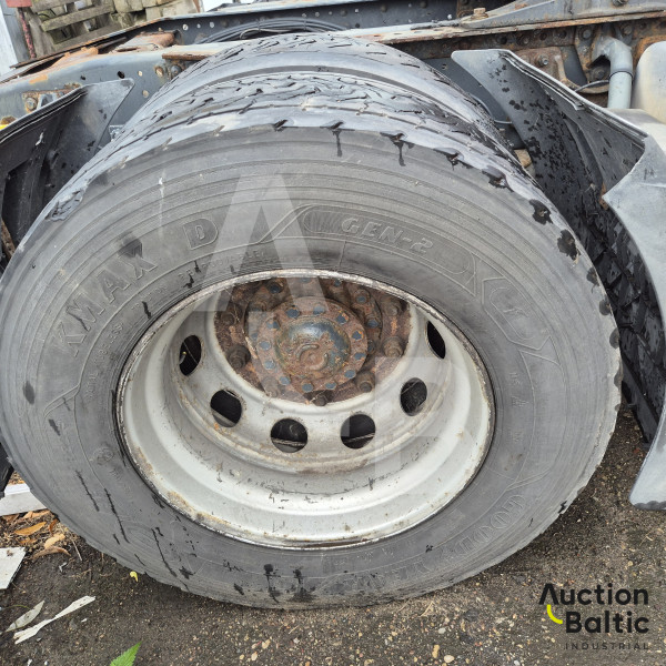 Iveco AS440T/P