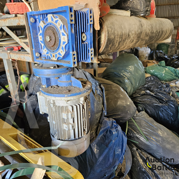 Waste sorting line