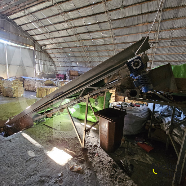Waste sorting line