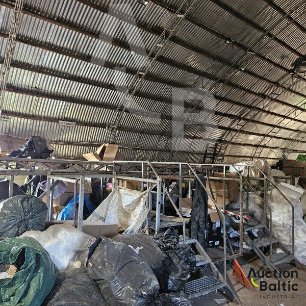 Waste sorting line