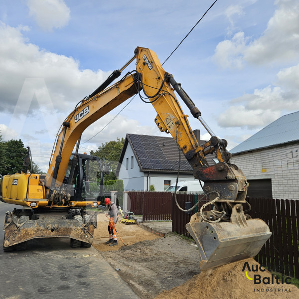 JCB JS 160 W