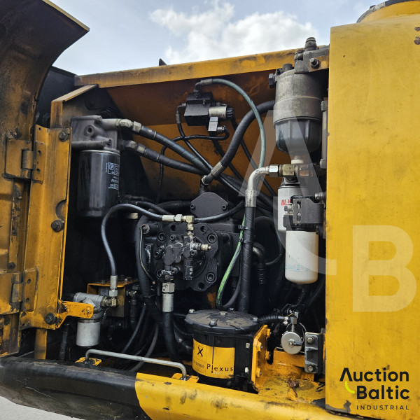 JCB JS 160 W