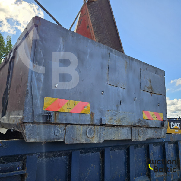 Tipper truck cargo part with frame and cylinder