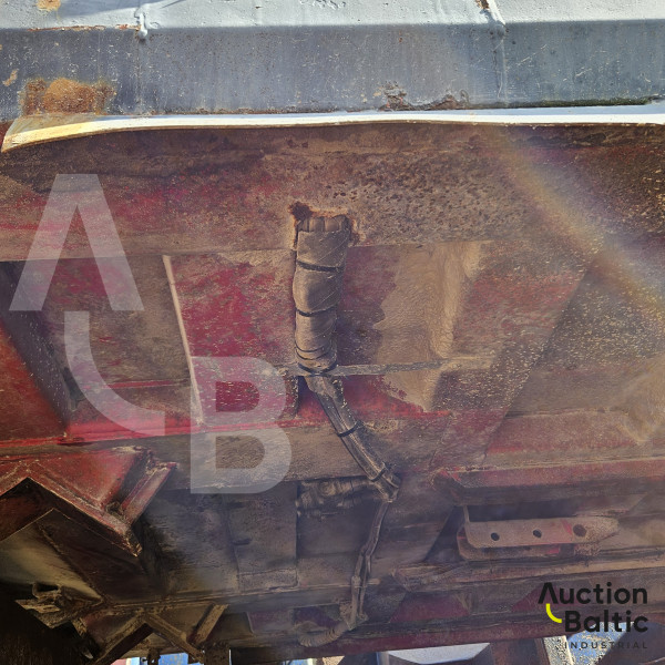 Tipper truck cargo part with frame and cylinder