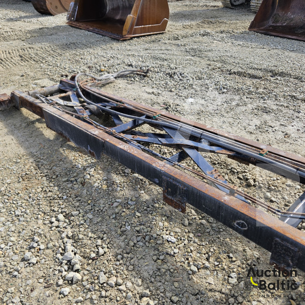 Tipper truck cargo part with frame and cylinder