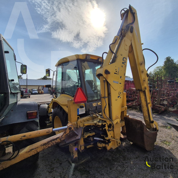 New Holland LB 110-4 PT
