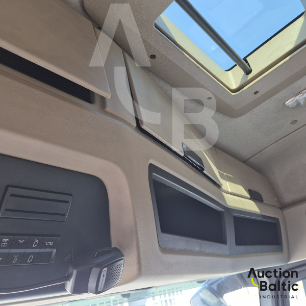 Mercedes-Benz Actros 1845