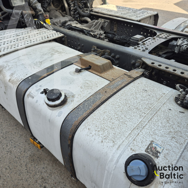 Mercedes-Benz Actros 1845