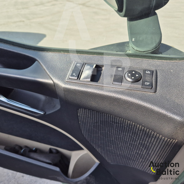 Mercedes-Benz Actros 1845