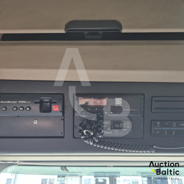 Mercedes-Benz Actros 1845