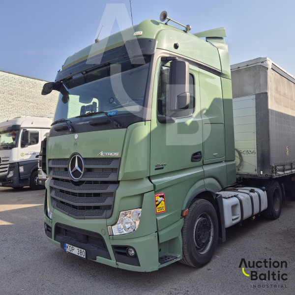 Mercedes-Benz Actros 1845