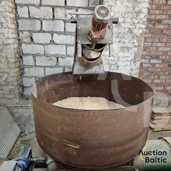 Sawdust dryer