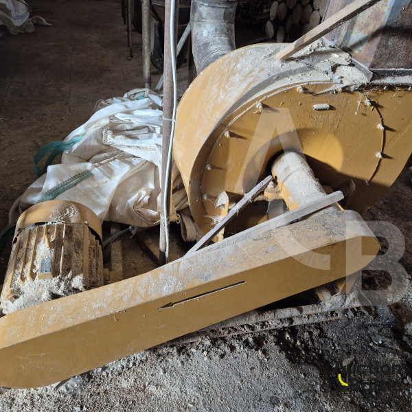 Sawdust dryer