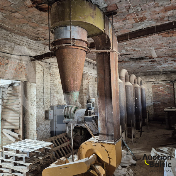 Sawdust dryer