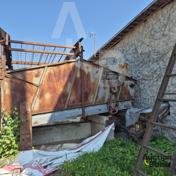 Sawdust dryer