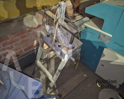 PVC corner machine
