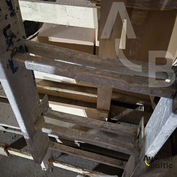 Ladder