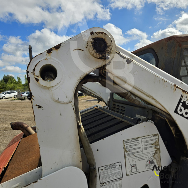Bobcat 873