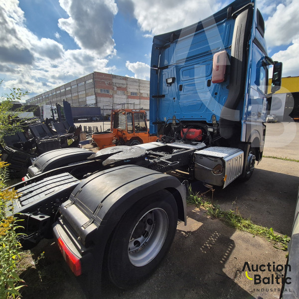 Mercedes-Benz Actros 1842