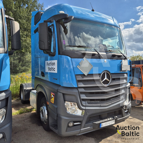 Mercedes-Benz Actros 1842