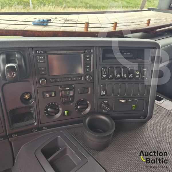 Scania P 450