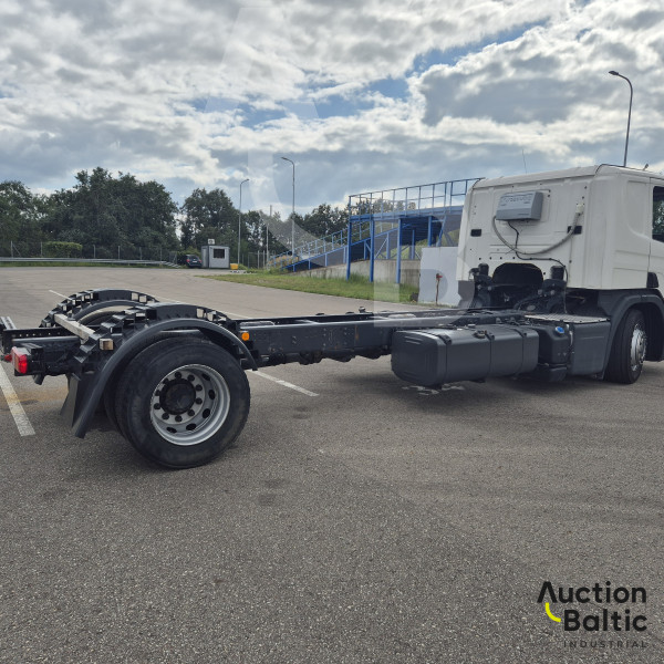 Scania P 450