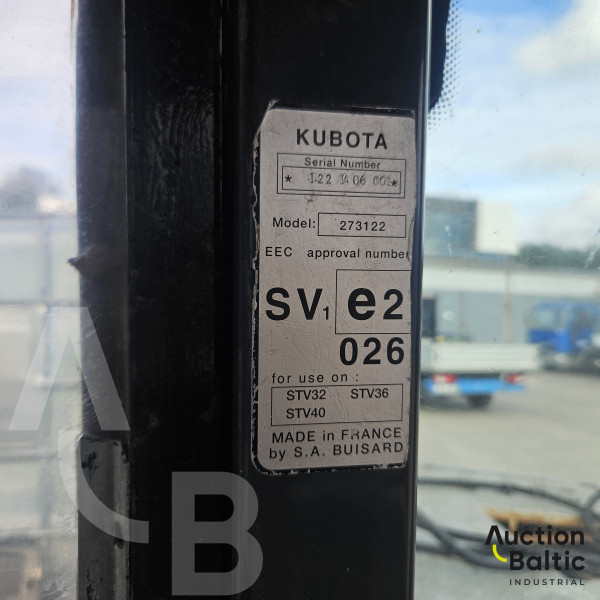 Kubota STV 32