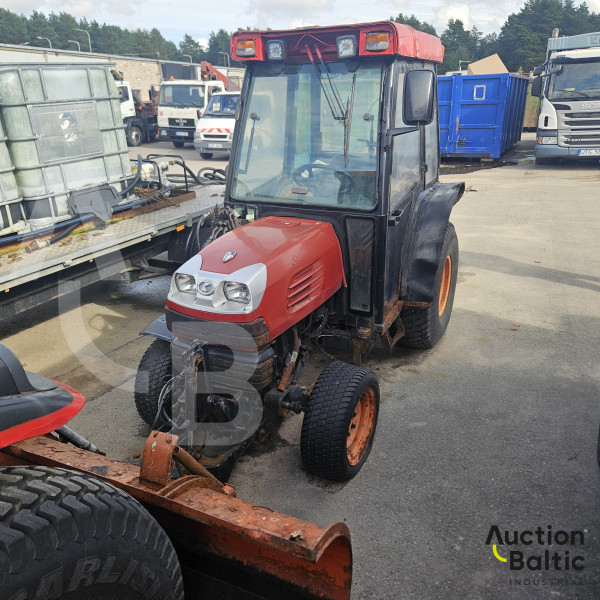 Kubota STV 32