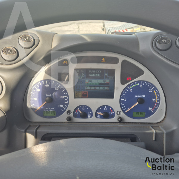 Iveco AS260S43 + King GTS44/3 + Palfinger PK 32080 C