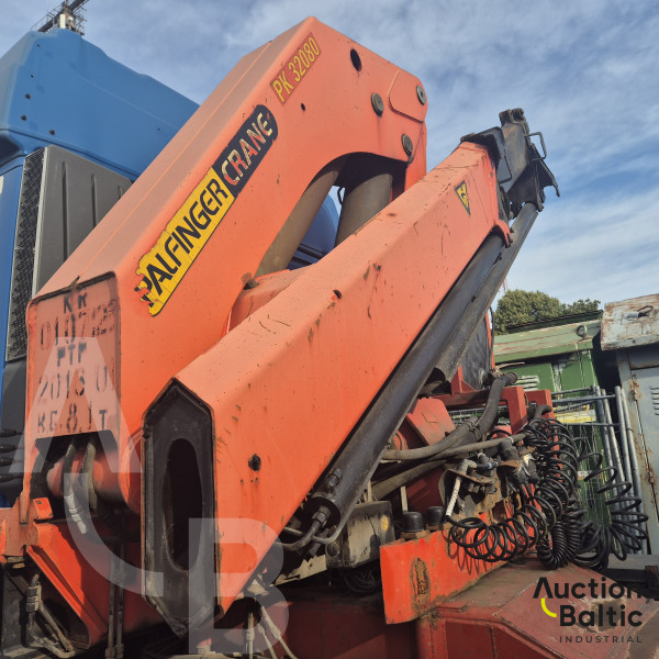 Iveco AS260S43 + King GTS44/3 + Palfinger PK 32080 C