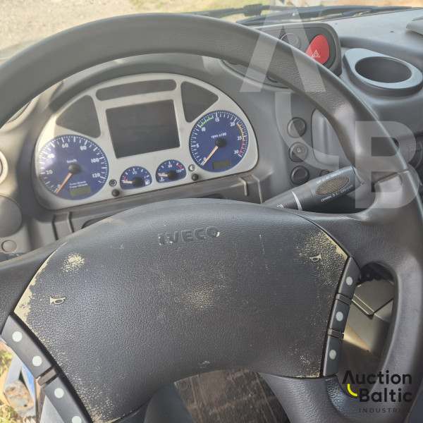 Iveco AS260S43 + King GTS44/3 + Palfinger PK 32080 C