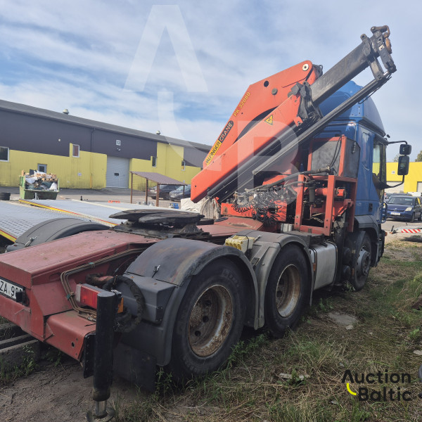 Iveco AS260S43 + King GTS44/3 + Palfinger PK 32080 C