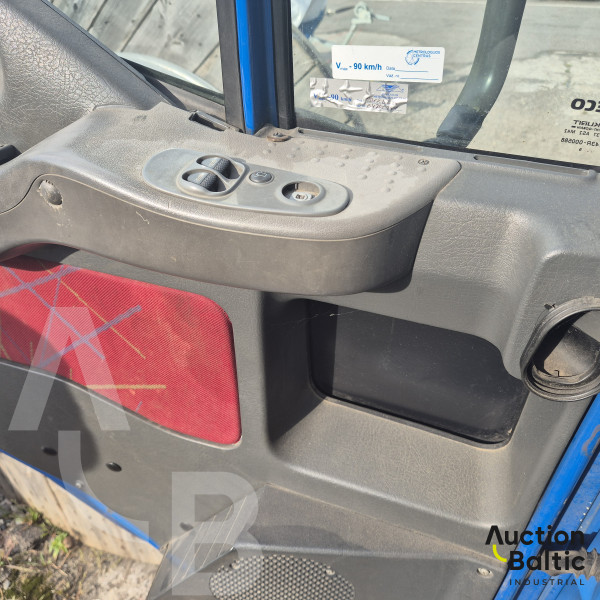 Iveco AS260S43 + King GTS44/3 + Palfinger PK 32080 C