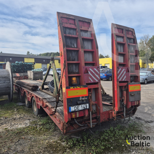 Iveco AS260S43 + King GTS44/3 + Palfinger PK 32080 C