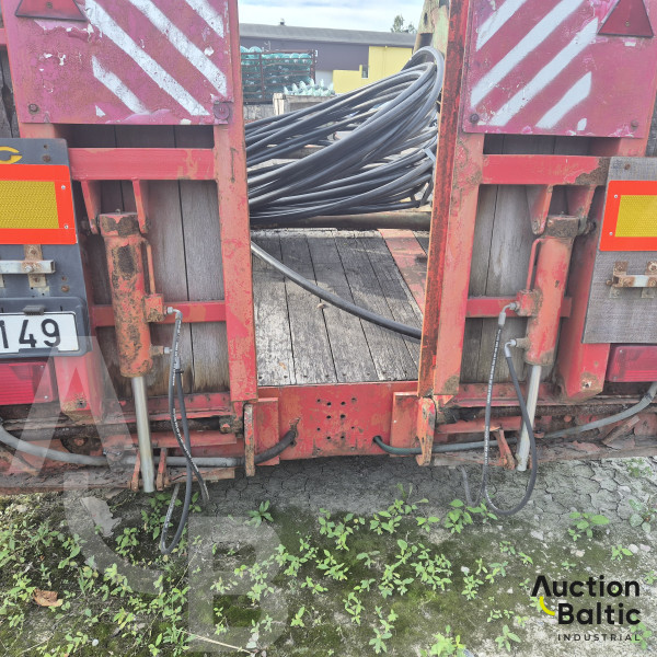 Iveco AS260S43 + King GTS44/3 + Palfinger PK 32080 C