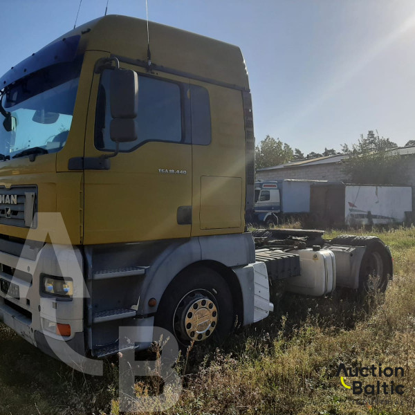 MAN TGA18.440