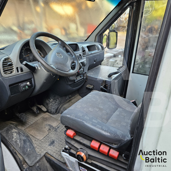 Mercedes-Benz 413 CDI