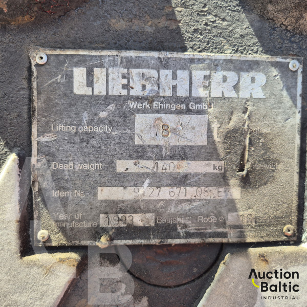 Liebherr UTM 526
