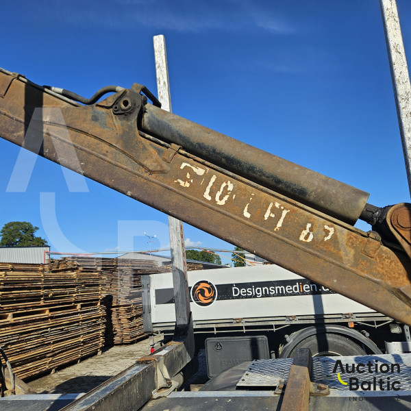 Scania R 480 LA + LOGLIFT F82S76R