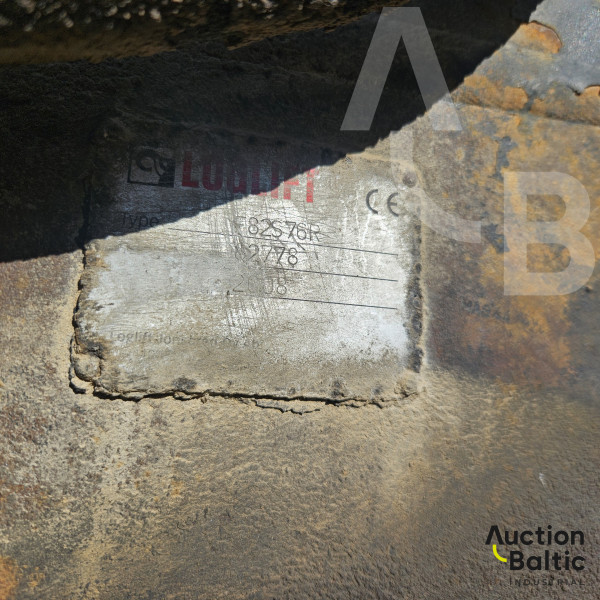 Scania R 480 LA + LOGLIFT F82S76R