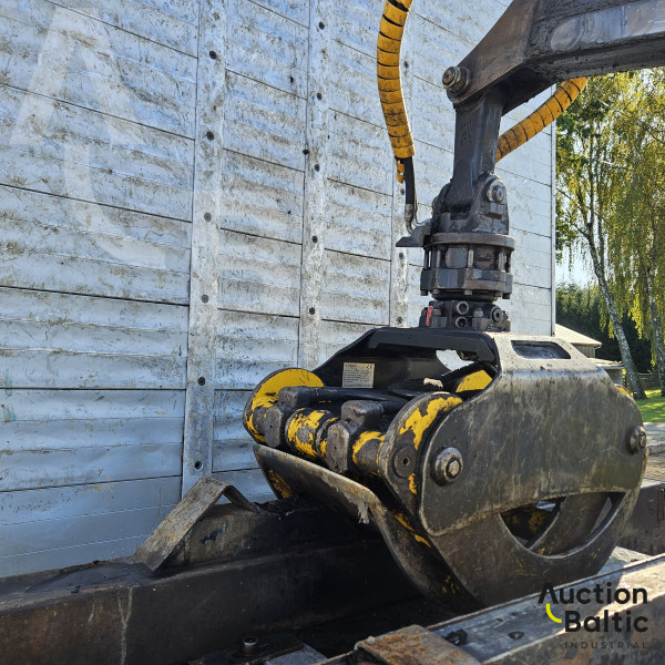 Scania R 480 LA + LOGLIFT F82S76R