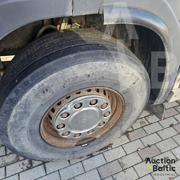 Scania R 480 LA + LOGLIFT F82S76R