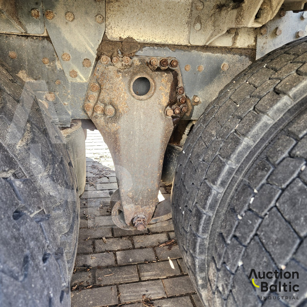 Scania R 480 LA + LOGLIFT F82S76R