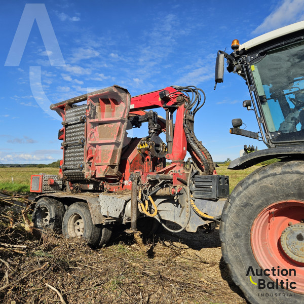 Eschlbock Biber 78+Claas Xerion 3800