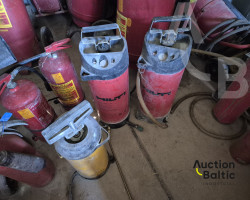 Spraying equipment