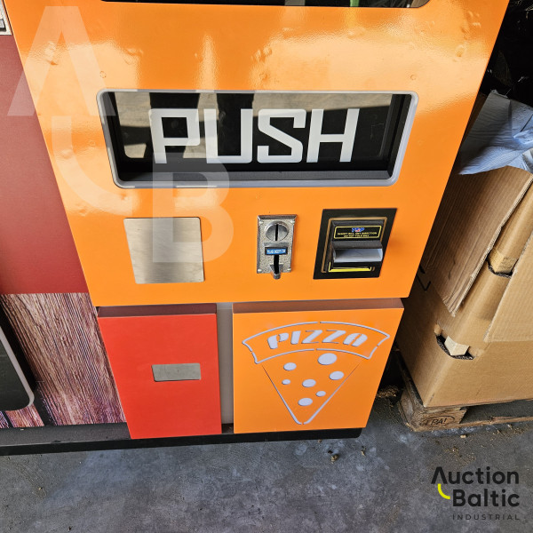 Pizza vending machine