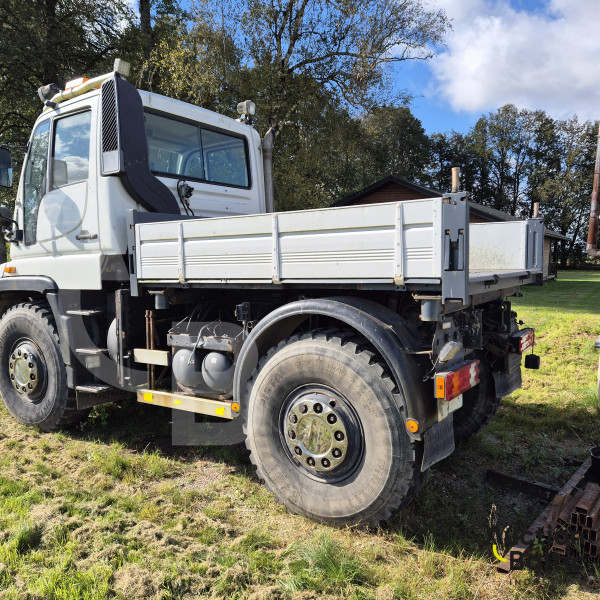 Mercedes-Benz Unimog U 400